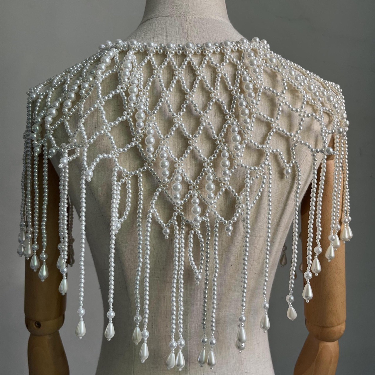 Handgefertigte Perlen-Körperke – Body Jewelry Harness Bewertung und Preis