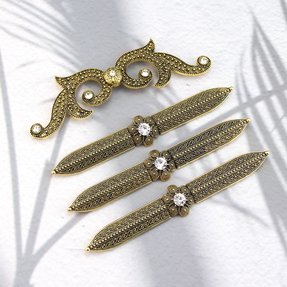 Vintage Kaukasus Frauen Brustp – Body Jewelry Harness Bewertung und Preis